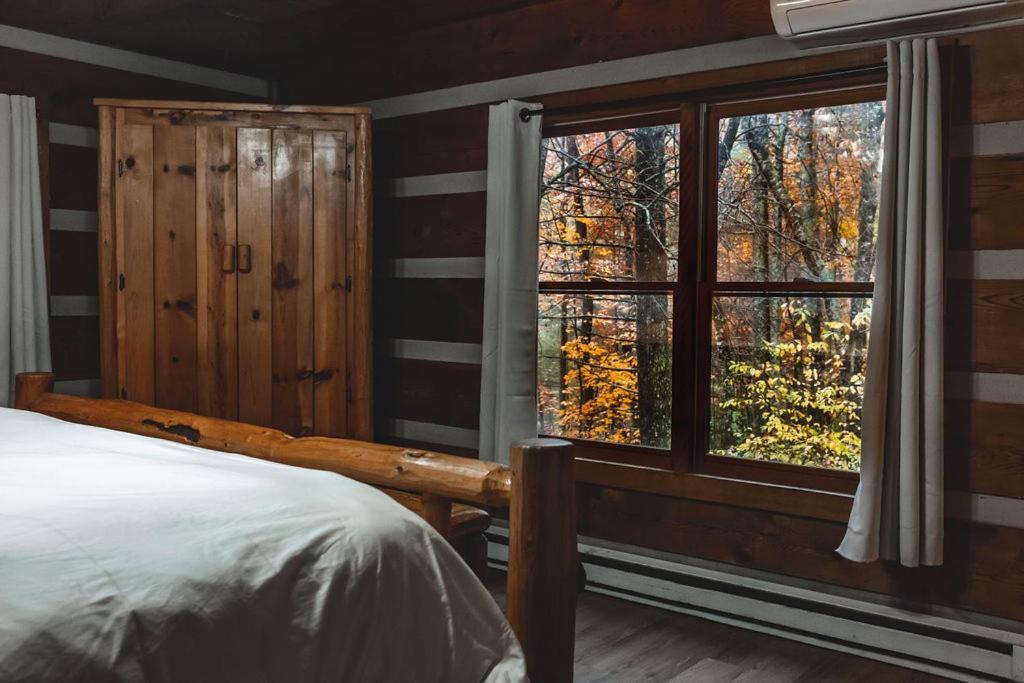 Deer Run Cabin At 36 North - Hot Tub Purlear Extérieur photo