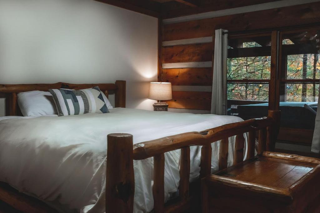 Deer Run Cabin At 36 North - Hot Tub Purlear Extérieur photo