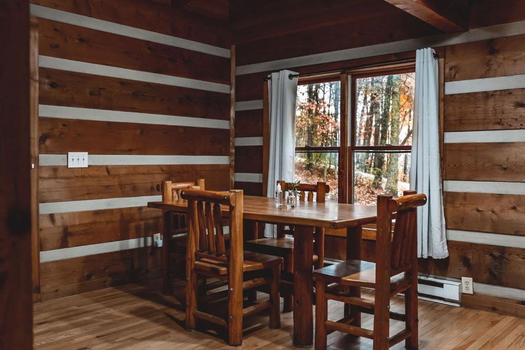 Deer Run Cabin At 36 North - Hot Tub Purlear Extérieur photo